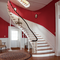 Escalier droit Prima Stair pratique pour hall commercial, avec poteaux en acier inoxydable et marches en marbre