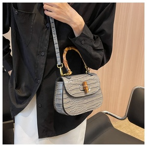 Borsa a Mano Firmata da <span class=keywords><strong>Donna</strong></span> Stile Vintage, Borsa a Spalla da <span class=keywords><strong>Donna</strong></span>, Borsa da Viaggio in Pelle PU da <span class=keywords><strong>Donna</strong></span>, Manico a Forma di Bambù, <span class=keywords><strong>Borse</strong></span> di <span class=keywords><strong>Marca</strong></span> da <span class=keywords><strong>Donna</strong></span> - Product Image 5