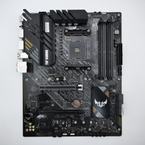 Tarjeta Madre TUF Gaming B550-<span class=keywords><strong>PLUS</strong></span> <span class=keywords><strong>WiFi</strong></span> <span class=keywords><strong>B550M</strong></span> AMD AM4 (3.ª Gen Ryzen) ATX (PCIe 4.0, <span class=keywords><strong>WiFi</strong></span> 6, LAN de 2.5 Gb, USB 3.2 Gen 2, Aura Sync) - Product Image 1