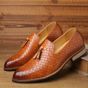 Mocassins en cuir PU de haute qualité, couleur unie, style Oxford italien, chaussures habillées marron pour hommes - Product Image 3