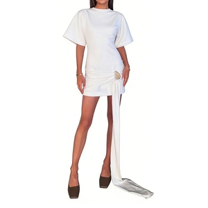 Vestido Mini de Manga Corta Oversize para Mujer con Cintura Fruncida, Detalle de Hebilla Metálica y Cola Larga, Vestidos de Moda - Product Image 1