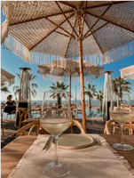 Parasol de luxe en aluminium au crochet pour patio, fait main avec pompons en coton et cordes en macramé, ouverture facile avec franges