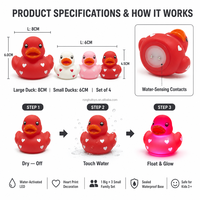Lindo juguete de baño de pato con luz LED intermitente en forma de corazón de San Valentín, patito flotante con luces en estilos de pirata, alpaca y unicornio para bebés y niños en la bañera.