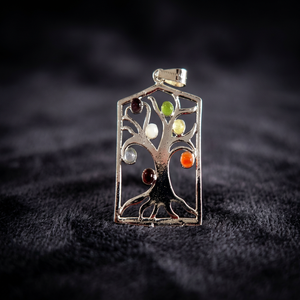 Générateurs d'énergie en pierre de cristal des sept chakras, pendentif plat hexagonal en métal plaqué argent antique, pour les praticiens de Reiki, unisexe - Product Image 4