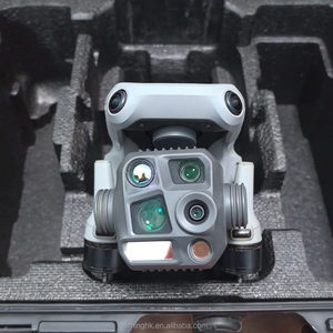 Drone de surveillance thermique MATRICE 4T pour la sécurité, la lutte contre les incendies, la surveillance de la faune forestière et les missions d'inspection des actifs - Product Image 3
