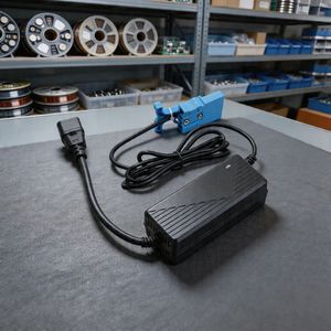 <span class=keywords><strong>Caricabatterie</strong></span> Ignifugo 54.6V QC3.0 per AGV e Monopattini Elettrici - Produzione BMS ad Alta Precisione - Product Image 1