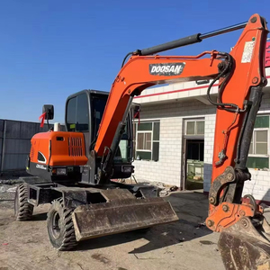 Excavatrice sur chenilles DOOSAN DX60 à haut rendement de Corée Original utilisé en bon état Yanmar Engine Motor Core Components Sale - Product Image 1