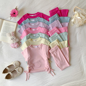 Set Estivo per Bambine con Maniche Corte e Coulisse Laterale, Pantaloni Capri in Cotone, Completo 2 Pezzi, Abbigliamento Casual per Bambine e Neonate, Vendita all'Ingrosso - Product Image 3
