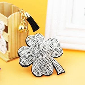 Llavero de Trébol de Cuatro Hojas de la Suerte con Diamantes de Imitación, Colgante de Trébol Brillante con Borla, Adorno para Bolso, Regalo de Joyería para Mujer - Product Image 6