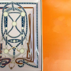 Cenicero y Porta Cigarros Cuadrado de Lujo Estilo Americano, Juego de Cenicero y Porta Cigarros de Porcelana y Cerámica Portátil con Logotipo Personalizado - Product Image 2