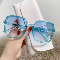 Lunettes de soleil vintage classiques surdimensionnées avec protection UV pour activités de plein air, voyage, conduite, pêche, unisexe