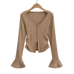 Costume décontracté sur mesure cardigan tricoté col en V coupe ajustée court <span class=keywords><strong>femme</strong></span> haut <span class=keywords><strong>pantalon</strong></span> <span class=keywords><strong>évasé</strong></span> <span class=keywords><strong>pantalon</strong></span> décontracté costume - Product Image 1