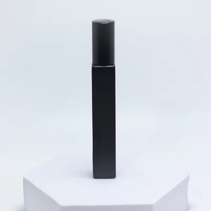 Flacon carré en verre vide de 5 ml, 10 ml, 15 ml pour parfum et huiles essentielles, flacon pulvérisateur atomiseur avec capuchon brillant or ou argent - Product Image 3