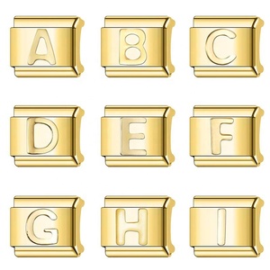 สร้อยข้อมือแบบถอดได้สไตล์อิตาลี รุ่น IDY Alphabet Series สแตนเลสสตีลชุบทอง ดีไซน์ทันสมัย - Product Image 2
