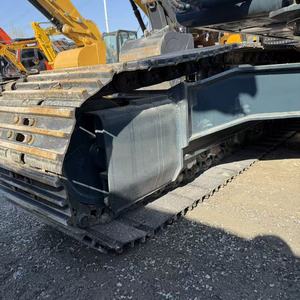 Excavatrice sur chenilles Hyundai HX220A L d'occasion, 22 tonnes, godet de 1,1 m, puissance de 110 kW, modèle 2024, bon état, faible nombre d'heures de travail, accessoires - Product Image 2