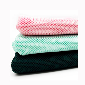 240g/m² Schwarzer Gebürsteter <span class=keywords><strong>Tüll</strong></span> mit Goldfolie-Sternen Kundenspezifisches Design Polyester Perforiertes Bastelnetz Doppelstoff-Kette - Product Image 3
