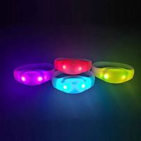 Cadeaux promotionnels en plastique souple avec logo personnalisé, fournitures pour fêtes de mariage, éclairage clignotant, musique activée par le son, LED
