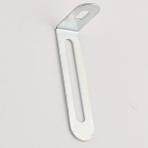 Soporte de Esquina de Hierro de 90 Grados, 64x32x15mm, Blanco, Galvanizado con Zinc, Fácil Instalación, Conector para Muebles - Product Image 4