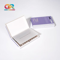 Boîte d'emballage de cigarettes personnalisée, boîte à cigarettes en papier rigide de luxe blanche, vente de boîtes à cigarettes avec fermeture magnétique et dorure à chaud