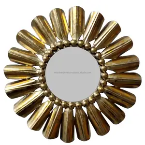 Трендовое объемное классическое недорогое металлическое Декоративное подвесное настенное зеркало в форме маленькой бутылки с цветком из железа