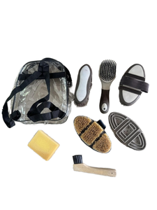 Zaino in plastica essenziale Kit <span class=keywords><strong>per</strong></span> la cura dei <span class=keywords><strong>cavalli</strong></span> strumento <span class=keywords><strong>per</strong></span> la cura dei prodotti <span class=keywords><strong>per</strong></span> la cura dei <span class=keywords><strong>cavalli</strong></span> - Product Image 2