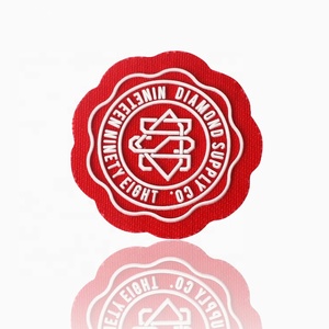 OEM toppe per vestiti Design all'ingrosso in rilievo <span class=keywords><strong>etichette</strong></span> principali in feltro personalizzate <span class=keywords><strong>con</strong></span> <span class=keywords><strong>Logo</strong></span> 3D in Silicone - Product Image 5