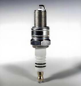 Bujías de Encendido Personalizadas para Motocicletas Nuevas CR7HX 7544 DOBLE IRIDIO Compatibles con Honda250T/<span class=keywords><strong>LA</strong></span> Custom 250cc 125T Master Custom CB125T 125CC - Product Image 1