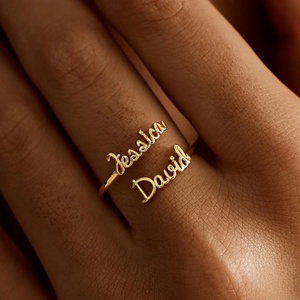 Anneau personnalisé en acier inoxydable neuf, double nom, plaqué or, cadeau <span class=keywords><strong>de</strong></span> Saint-Valentin, d'anniversaire pour les amoureux et les amis - Product Image 3