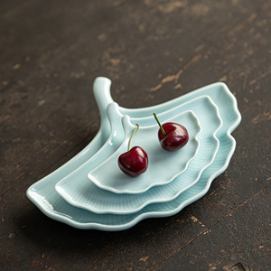 Plato de cerámica estilo chino con forma de hoja, mini plato de porcelana para frutas, bocadillos de ginkgo, para fiestas en casa y cenas. - Product Image 2