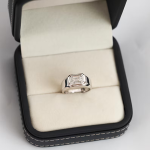 Anillo de Sello con Diamante Cultivado en Laboratorio Más Vendido, Anillo de Dedo Índice o Pinky de Oro Sólido con Engaste de Bisel, Anillo de Boda Minimalista, Elegante Regalo de Joyería - Product Image 3