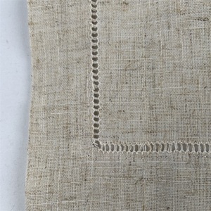 ผ้าเช็ดปากผ้าลินินสีเขียวสำหรับงานแต่งงานผ้าลินินแบบเย็บริมแบบธรรมดางานทำด้วยมือพร้อมโลโก้สำหรับร้านอาหารงานแต่งงาน - Product Image 5