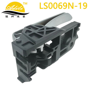 มือจับประตู Justice รุ่น LS0069N-19 สีเงิน สำหรับรถยนต์โตโยต้า โคโรลล่า แคมรี่ อวาลอน เวนซ่า ปี 2019 ขึ้นไป - Product Image 3