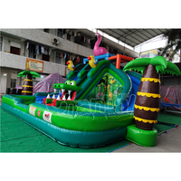 Château gonflable géant Jungle Crocodile avec toboggan aquatique vert et piscine, équipement d'été pour l'extérieur