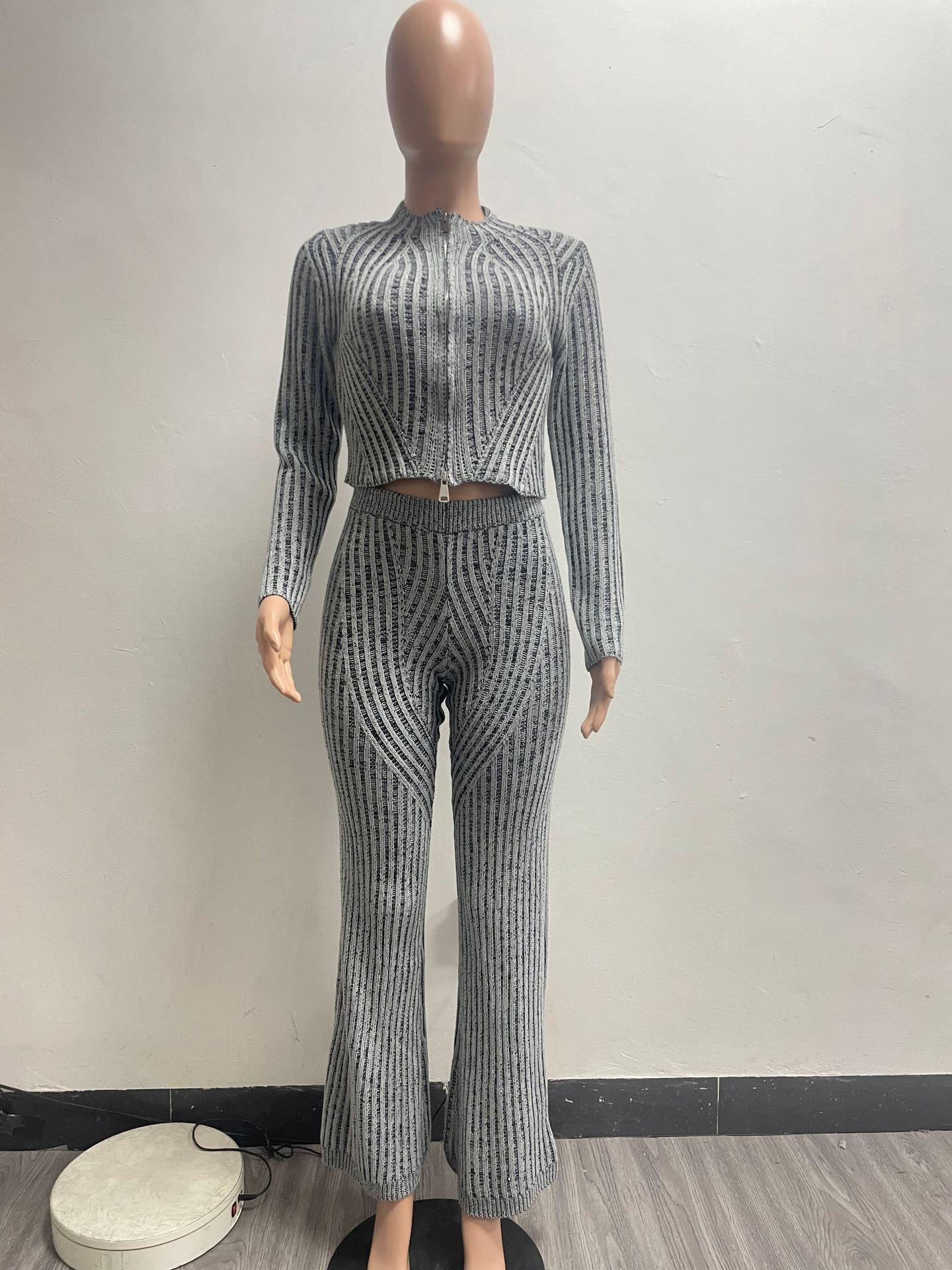 New Knit Casual 2 Piece Set Outfit Women Solid Zip Slim Crop Top and Flare Pants Two Piece Set Women Clothing · image 2