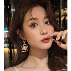 Orecchini di perle stile gabbia - Product Image 1