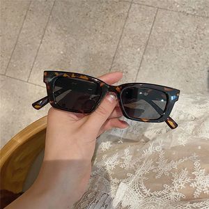 2024 Hot Retro <b>Small</b> Square Frame Full Rim Unisex Classic Sunglasses European Style Korean Version Luxury <b>White</b> UV400 Protection - Product Image 5