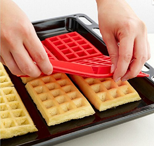 4 Cavities <b>Waffle</b> Mold Muffin Pans Silicone <b>Waffle</b> <b>Maker</b> Baking Tray Mold for <b>Waffle</b> Cake Chocolate Craft Candy Soap Baking - Product Image 5