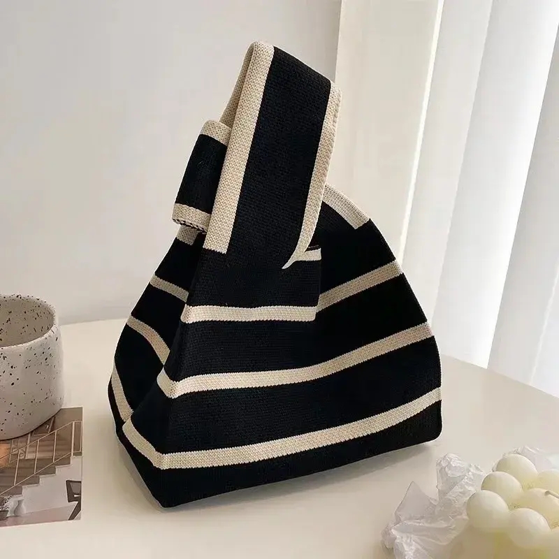 Bolso de hombro con diseño de rayas a la moda a precio de fábrica de Japón y Corea, bolso de punto de ganchillo tejido de lana para mujer