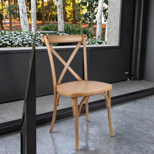 Chaise à dossier croisé en résine de style moderne au meilleur prix pour la salle à manger, l'hôtel et l'extérieur. - Product Image 1
