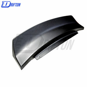 Coffre en fibre de carbone style LB pour Audi R8 Couvercle de coffre arrière - Product Image 6