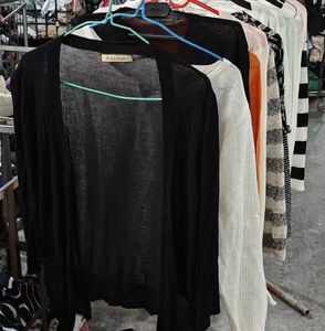 Maglione Leggero in Cotone Usato - Vestibilità Slim per Uso Quotidiano, Maglione Sottile da <span class=keywords><strong>Donna</strong></span> di Seconda Mano - Leggermente Usato, Traspirante - Product Image 3
