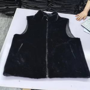 Gilet di pelliccia di <span class=keywords><strong>visone</strong></span> in fibra di poliestere senza maniche all'ingrosso di alta qualità per le donne - Product Image 1