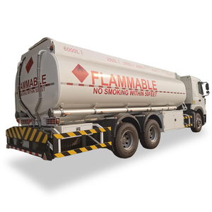 Sinotruk Heavy <span class=keywords><strong>Duty</strong></span> 6x4 20000 litros Howo A7 H77L New Face Camiones de transporte de combustible inflamable Camión cisterna de combustible - Product Image 4