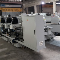 Ponceuse double face entièrement automatique personnalisée pour le travail du bois, machine à poncer double extrémité pour panneaux de portes en bois