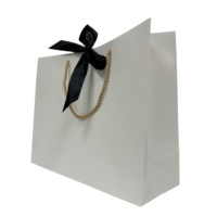 Emballage écologique, sac cadeau en papier artistique de luxe, logo personnalisé, matériaux recyclés, couleur et taille personnalisées, vêtements, chaussures, magnétique