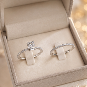 Anello Grande Quadrato con Cristalli per Donne, Elegante Gioiello da Dito alla Moda - Product Image 4