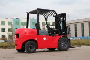 Una carretilla elevadora diésel de servicio pesado de <span class=keywords><strong>10</strong></span> toneladas, equipada con un motor Chaocai, un mástil de 3 metros de dos etapas y una hidráulica de 1,52 metros - Product Image 6