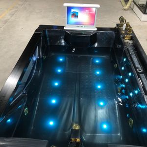 Nuova Vasca Nera per Due Persone, Vasca Idromassaggio Interna con Getti d'Acqua e TV - Product Image 4