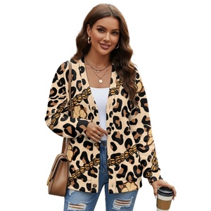 Cardigan trapuntato da <span class=keywords><strong>donna</strong></span> con bottoni, giacca in maglia con stampa Aloha Leopard Puakenikeni, personalizzabile per l'autunno - Product Image 2