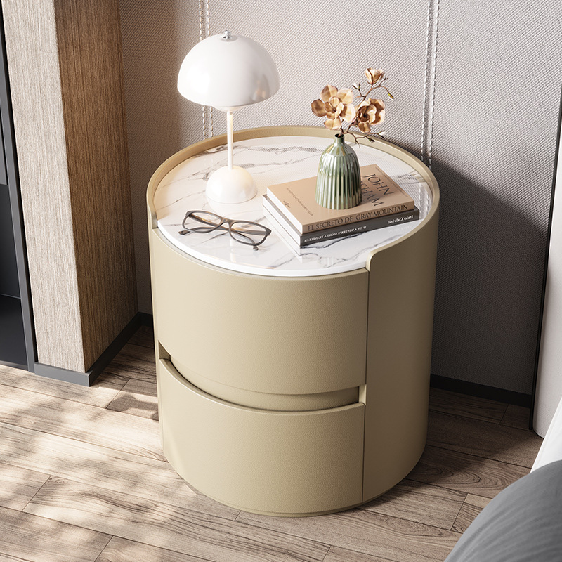 Superficie rocciosa importata con doppio cassetto color champagne